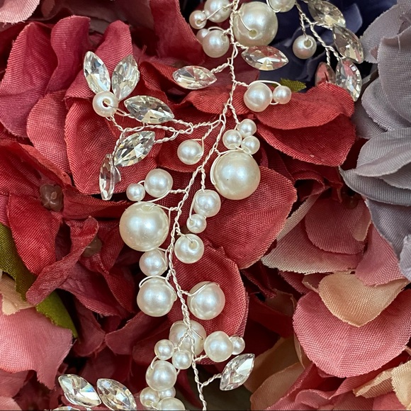 Romantic Crystal Pearl Tiara Headdress Head Chain - Picture 12 of 16